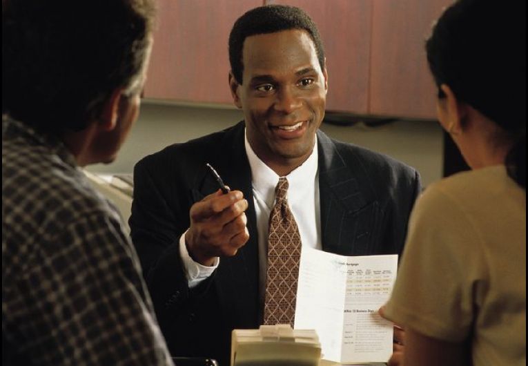 3 Business Consultants You Need to Meet with Now